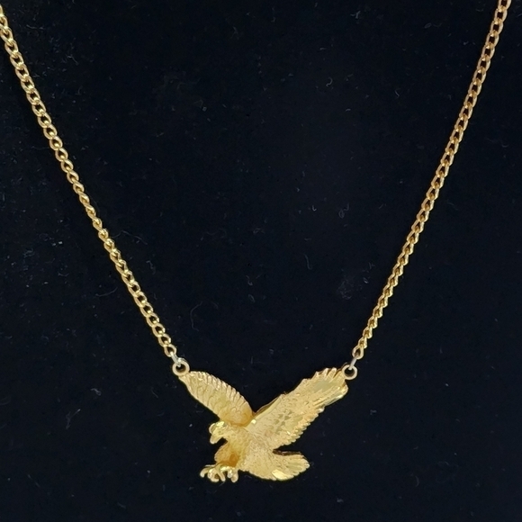 Vintage Mans Large Goldtone 3D Eagle Hawk pendant Necklace 20" - Picture 3 of 9
